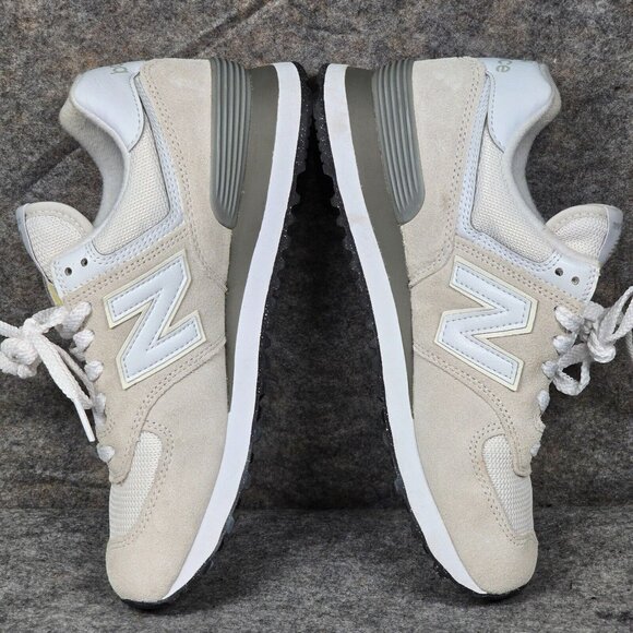 Size 7.5 - New Balance 574 Core Classic Shoes Sneakers WL574EVW - Picture 5 of 9